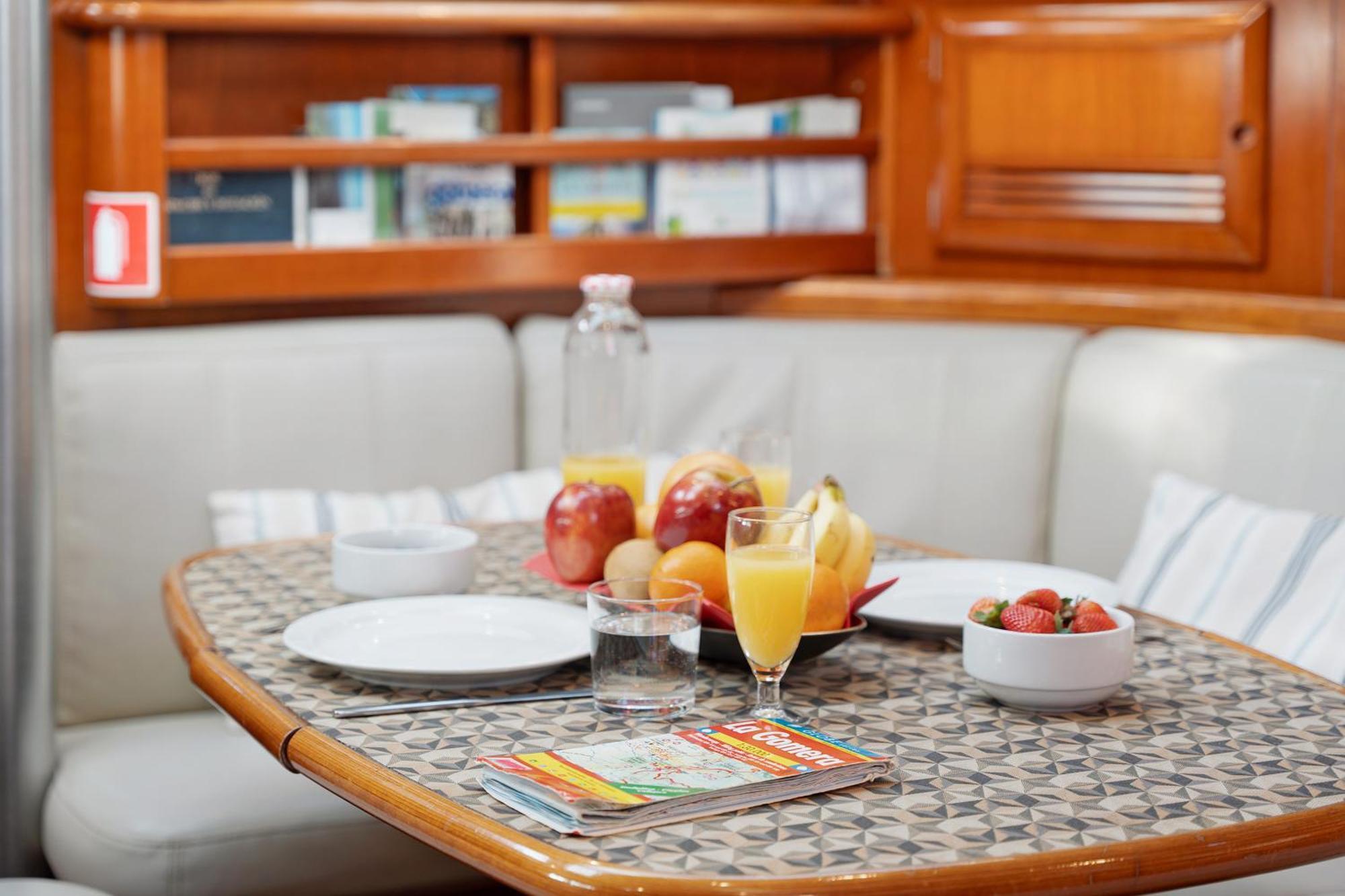 Pato Lucas Sail Boat Hotel San Sebastián de la Gomera Eksteriør billede